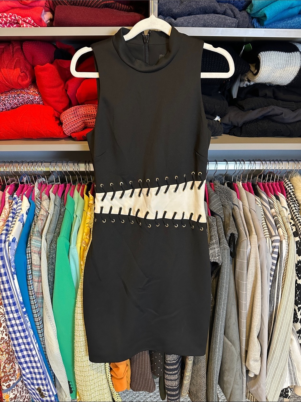 Guess black cream laced grommet mock neck back zipper sleeveless dress size 6